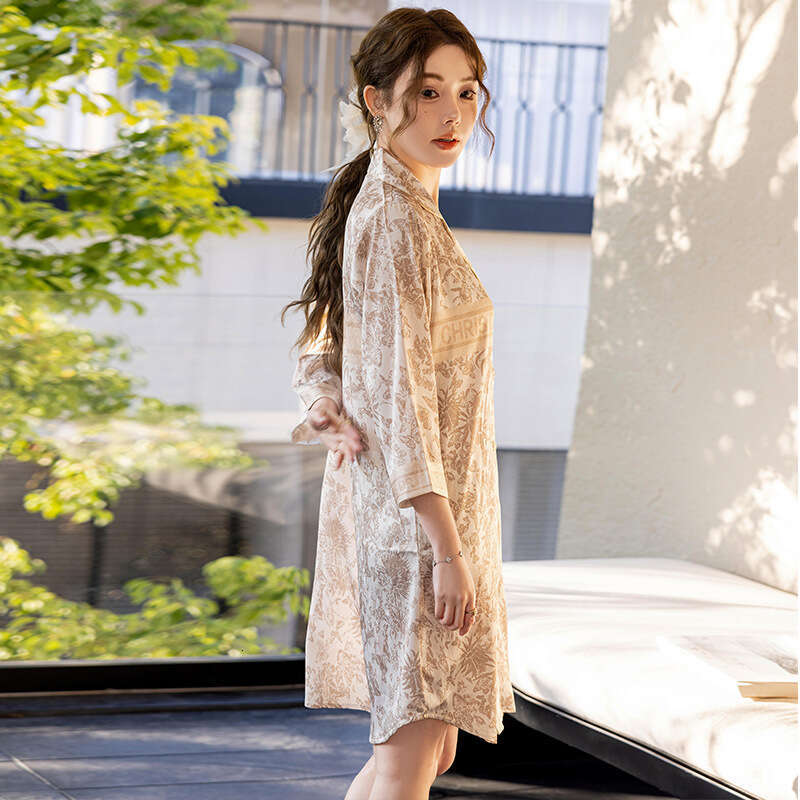Luxurious High-End Platinum Butterfly Women's Home Nightdress Casual Breathable Comfortable Printed Pattern Loungewear