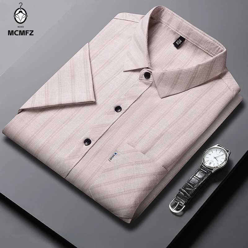 New Mens Business Casual Short Sleeved Printed Shirt with Wrinkle Resistance No Ironing Comfortable All Season Versatile Top J251017
