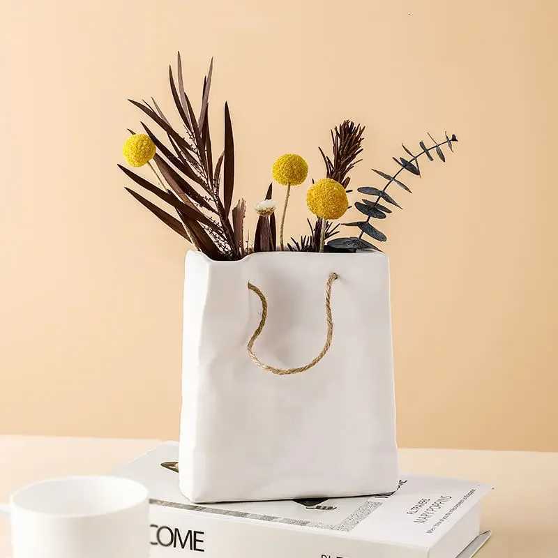 1Pcs Nordic Creative Shopping Basket ceramic Vase Bag Decoration Simple Dried Flower Arrangement Vase Table Decoration C251017