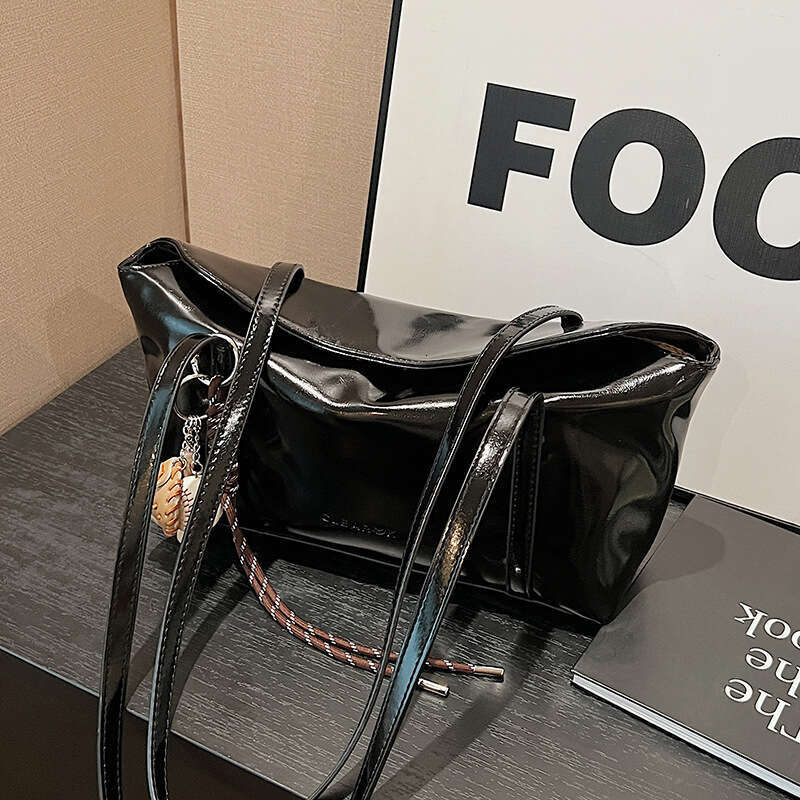 High-end Designer Bags Large Capacity Brown for Women 2024 New Commuter Shoulder Autumn Winter Oil Leather Tote Bag