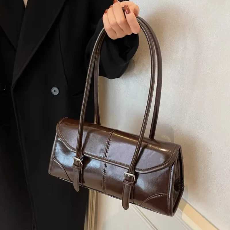 Burgundy Underarm Shoder Bags For Wen Pure Color PU Leather Large Capacity Casual Tote Bag 2025 New Luxury Cmuter Handbags1 D251017