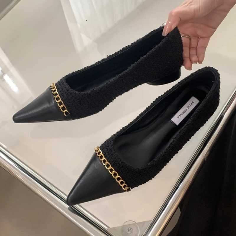 Fashion Metal Chain Decoration Lowheeled Shoes Women Elegant Pointed Toe Shallow Brand Designer Shoes Comfort Zapatos De Mujer Z251015