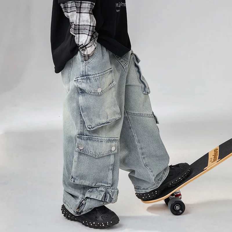 Boys Cargo Jeans Spring and Autumn 2025 New Teenagers Children Loose Straight Tube Boys American Multipocket Pants TrousersT251017