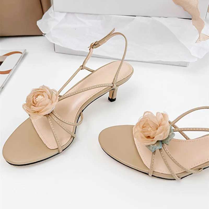 Retro Camellia Opentoe high heel shoe for woman Fashion Thin Heel Round Toe Summer Women Sandals Elegant comforts nonslip shoe Z251015