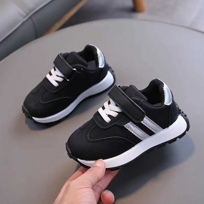 2024 New Spring Fall Sport Shoes for Boys Fashion Patchwork Stripes Dad Sneakers for Girls Black Khaki Gray Kids Trainers H08034T251017