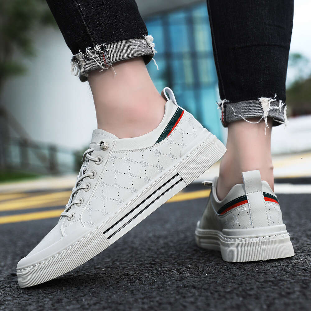 Dou Chuan Spring And Autumn Breathable White Sneakers 2023 New Trendy Korean Fashion Casual Board new Men's Shoes