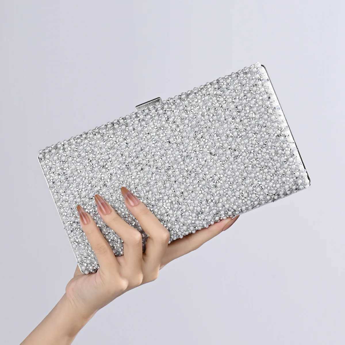 Ladies Evening Bags Clutch Bag Elegant Shiny Hard Metal Buckle Wedding Bridal Dress Evening Bag Banquet Party Handbags Z251017