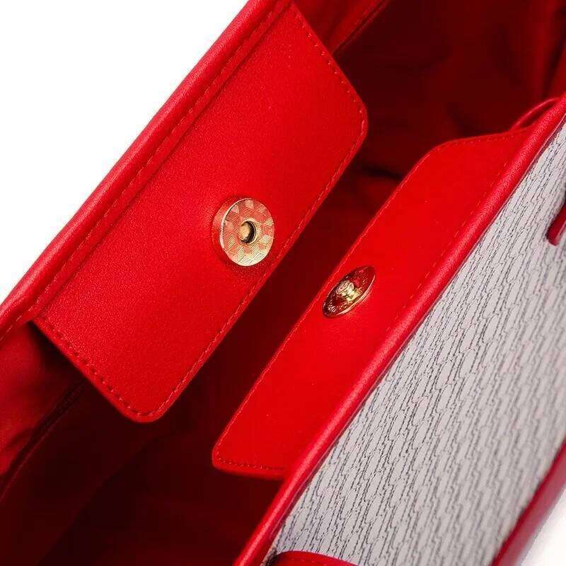 Women's Tote Red Splicing Large Capacity Handbag Magnetic Mommy Shopping Bag