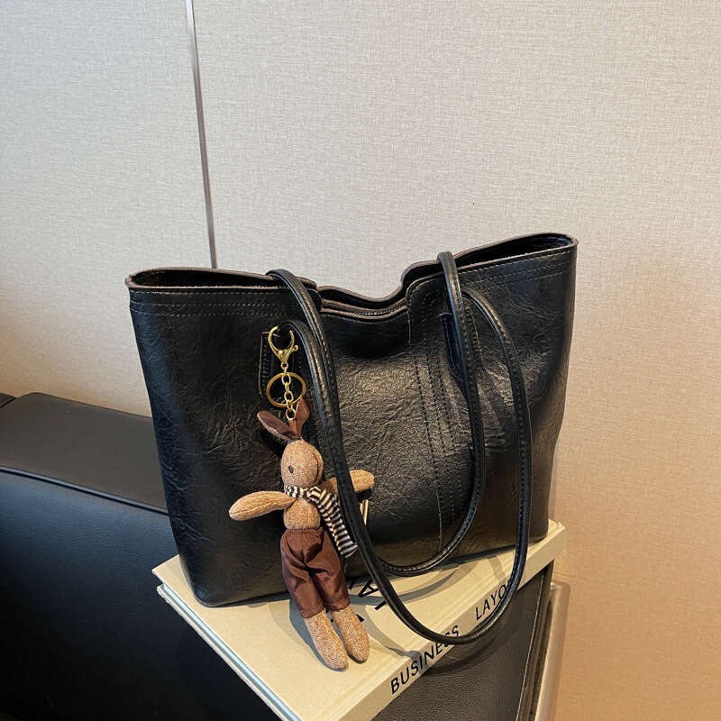 Textured Large Capacity for Women 2024 Live Fashion Commuter Single Shoulder Trendy Tote Bag