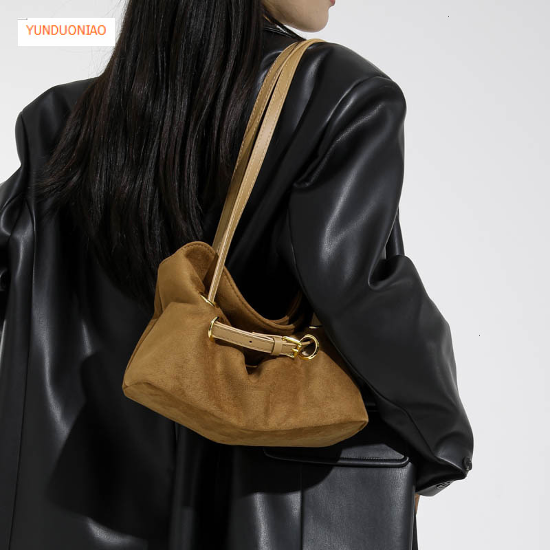 Autumn and Winter New Designer Bag Retro Style Underarm Bag Luxury Handbag New Simple Style Versatile Commuter Bag Women's Shoulder Bag