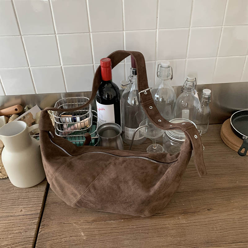 Autumn And Winter Large Capacity Female Bag 2025 New Suede Dumpling Bag Work Commute Bag Fashion Simple Shoulder Bag