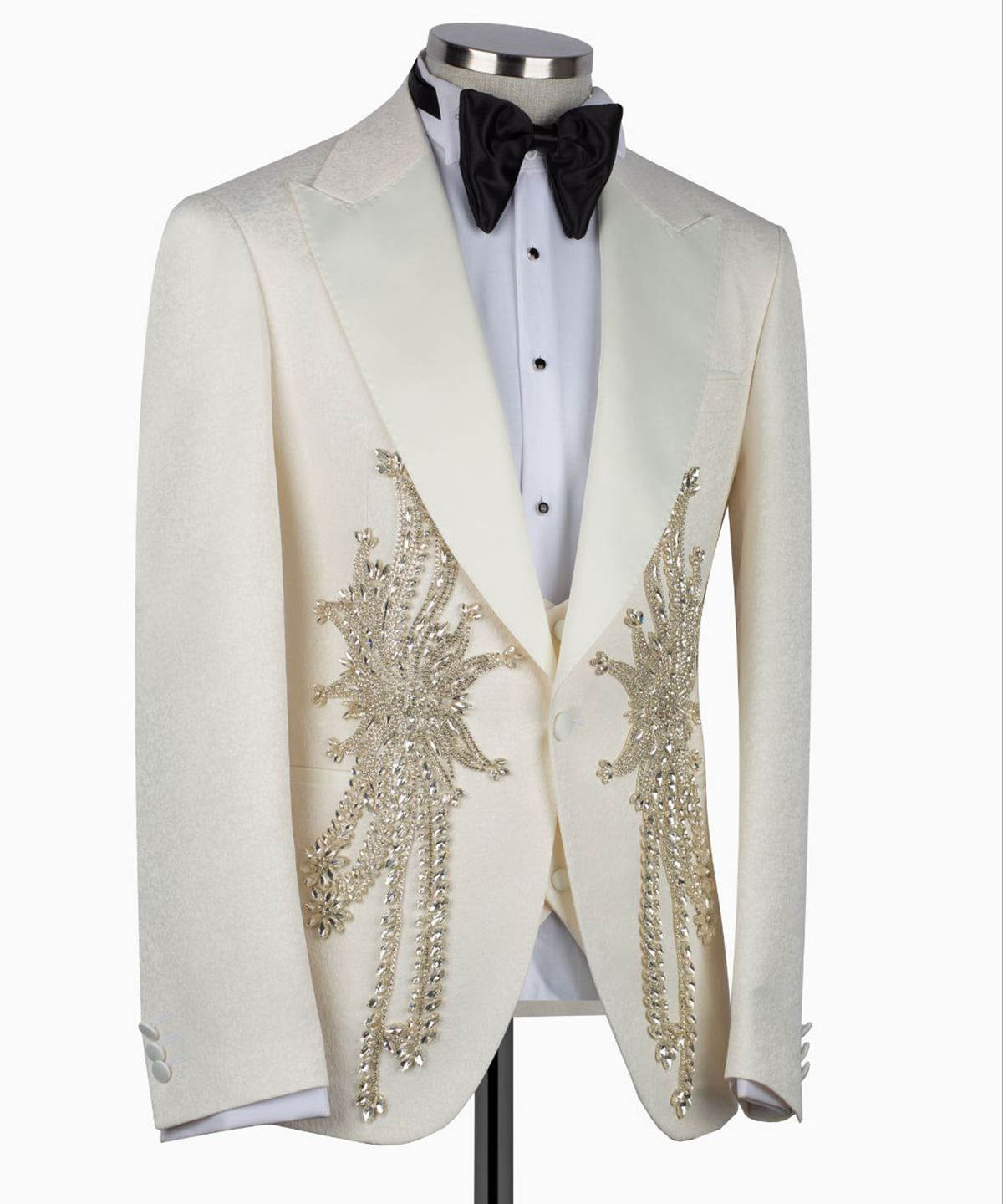 Luxury Wedding Groom Tuxedo Peaked Lapel Crystal Appliques Formal Occasion Prom Evening Party Men Suits Customized