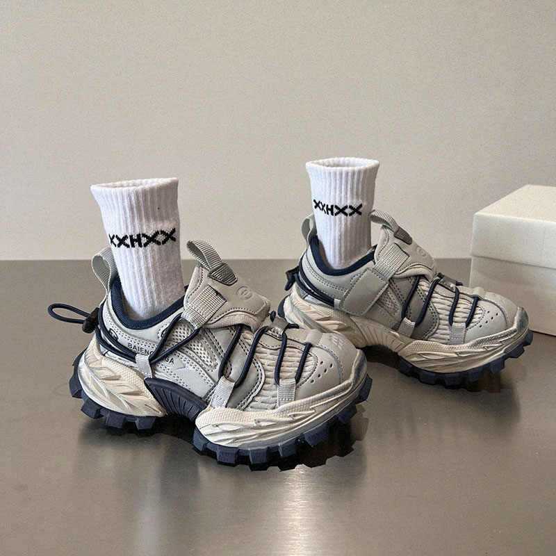 Childrens Sports Shoes 2025 Spring and Autumn New Boys Dad Shoes Trendy Brand Big Kids Girls Casual Shoes Breathable Single Shoes W251017