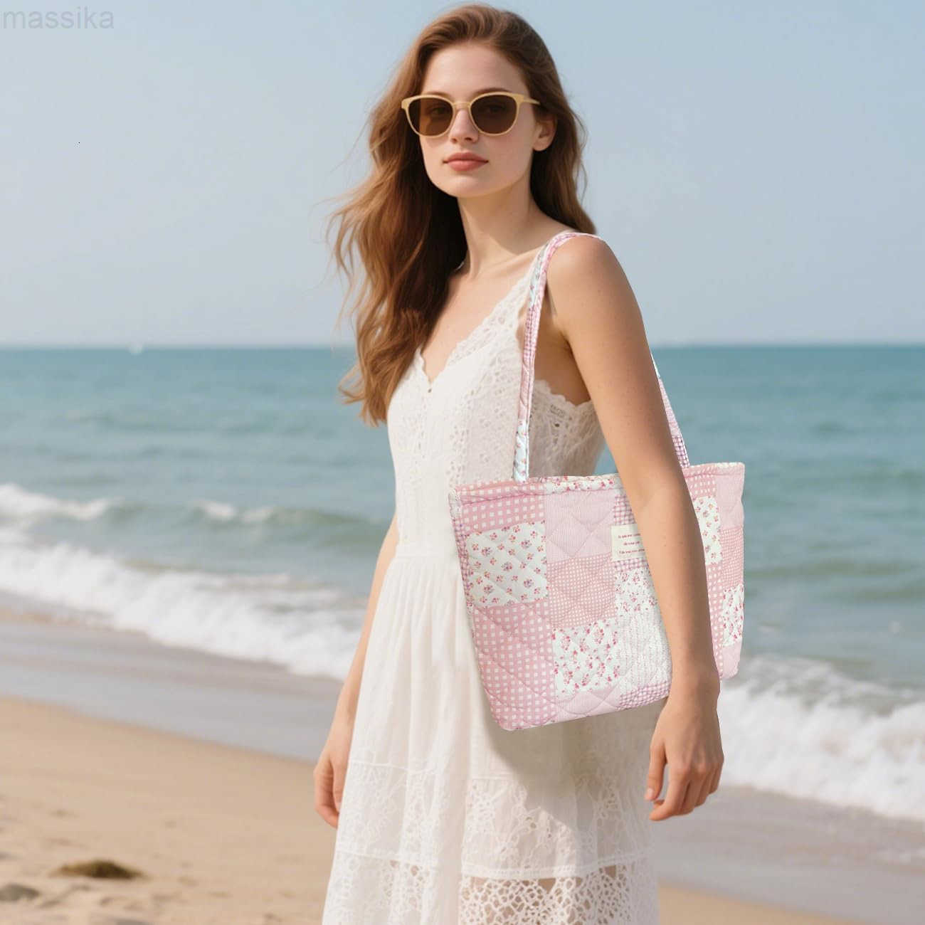 Small Floral Quilted Tote Bag with Zipper Closure for Women Girls M251017