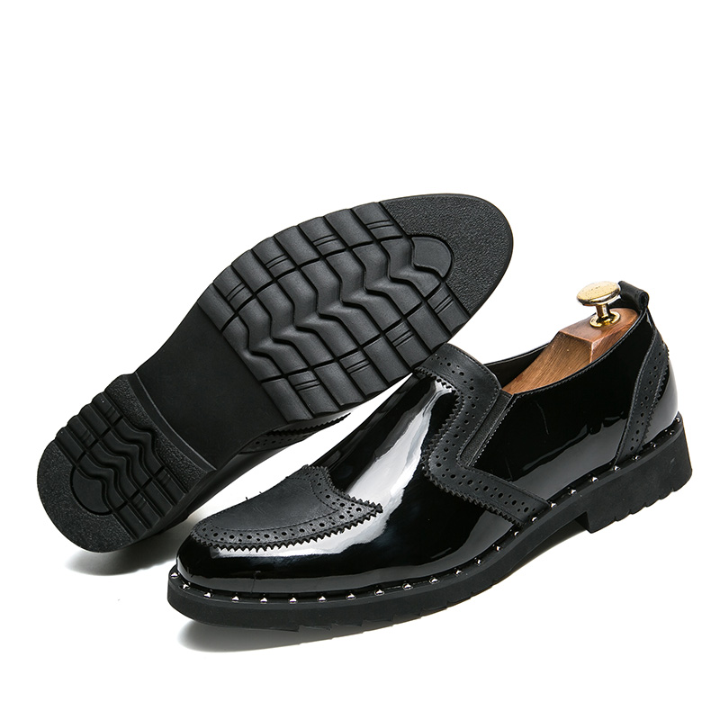 2273- Men's Shoes European Station Hairstylist Casual Shoes Fashion Rivet Small Leather Shoes Blok Trendy Shoes