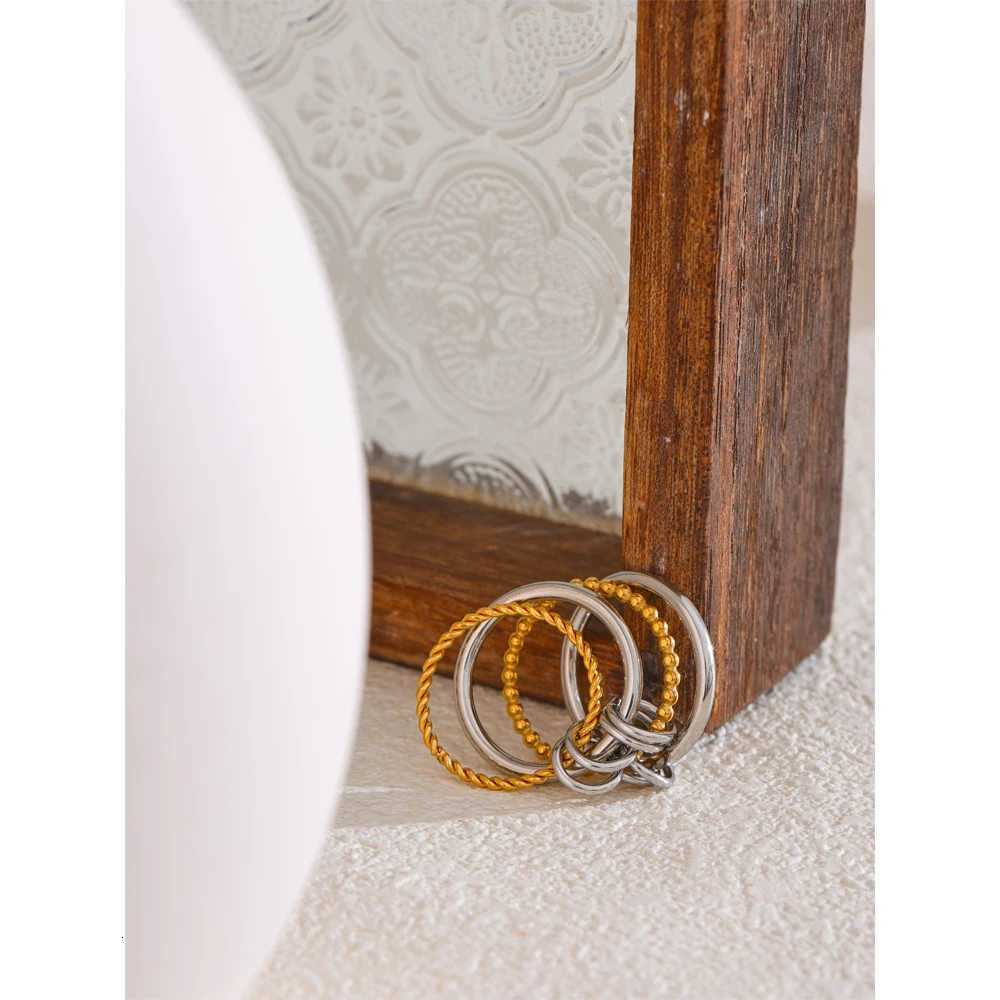 Yhpup 678 Distinctive Stainless Steel Metal Four Finger Stacking Ring Waterproof Charm Trendy Unusual Jewelry AccessoriesW251017