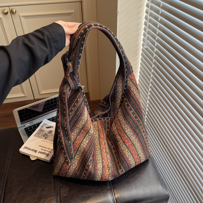 2025 Autumn New Fashionable Student Phone Bag Autumn Large Capacity High end Versatile Leisure Minimally Popular Women's Shopping Commuting Shoul