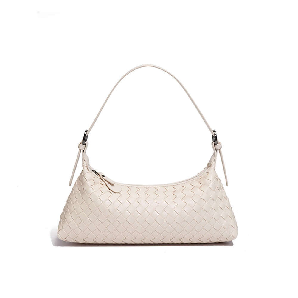 New Niche High-End Hand-Woven Fashionable and Stylish Single Shoulder Underarm Baguette Bag Versatile Simple Handbag