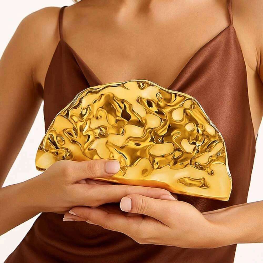 NEW Acrylic Shell Shape Gold Women Evening Party Cute Metal Shiny Purse Handbag 2025 Wholesale Clutch Bag