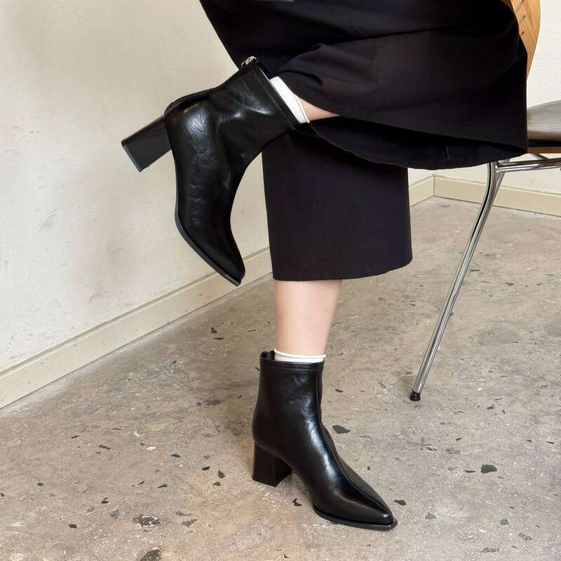 Cameido French Minimalist Pointed Toe Chunky Heel Short Boots