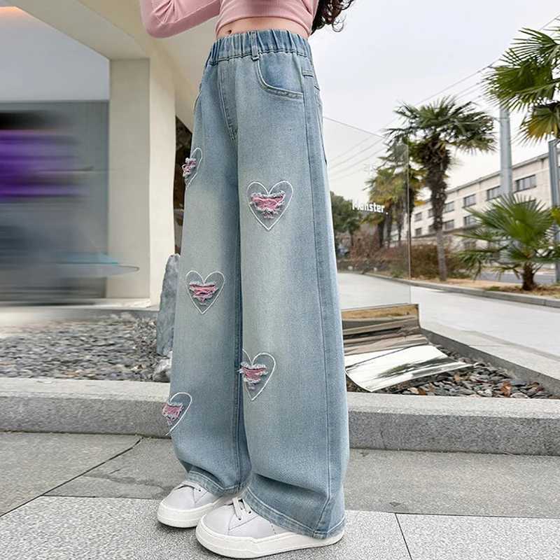 Teen Girls Denim Pants Spring Autumn New Heart Print Hole Wide Leg Pants For 5 6 8 10 12 14 Years Girls Stylish TrousersT251017
