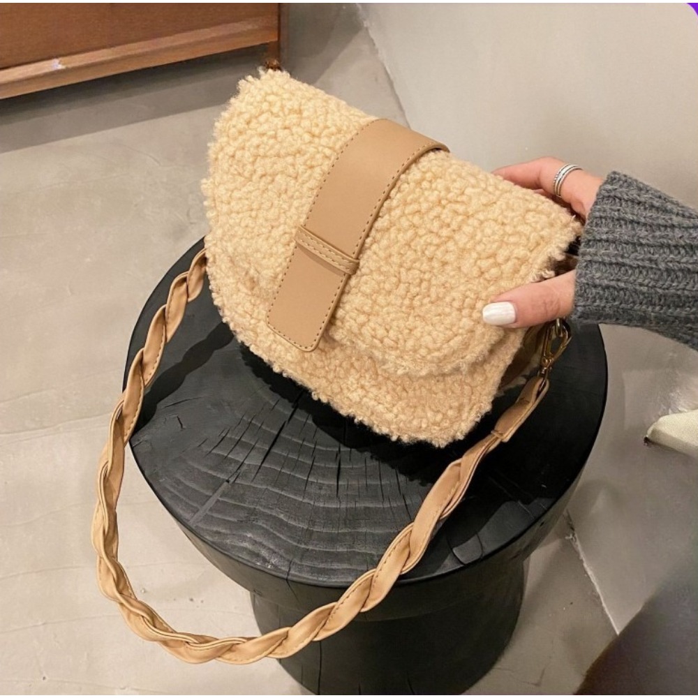 Womens Fashionable Winter Sheepskin Shoulder/Crossbody Pouch with Soft Plush Interior