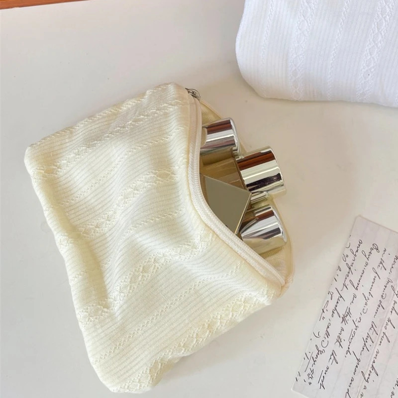 Stripe Mini Makeup Lipstick Storage Pouch Coin Purse Cute Women Cosmetic Organizer Bag Sanitary Napkins Storage Bag251011