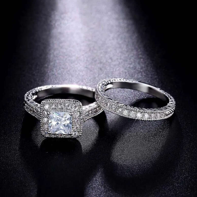 Wholesale Professional Vintage Fashion Jewelry 10KT Gold Filled Princess Cut White Topaz Gemstones Women Wedding Bridal Ring Set Gift