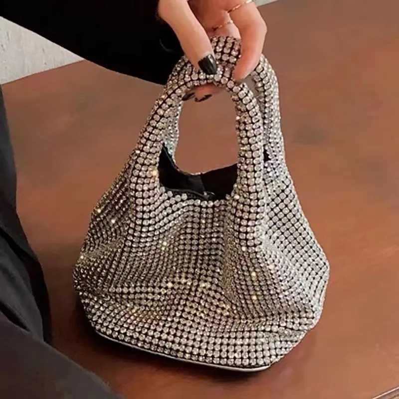 Fashionable Diamondembellished Water Bucket Shape Evening Bag For Women New Spring 2024 Collection Wholesale Z251017