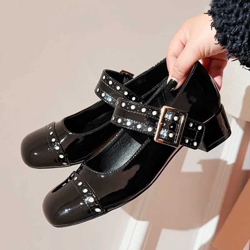 High Quality Patent Leather Woman Pumps Mary Jane Shoes Japanese Style Lolita Ankle Buckle Square Toe High Heels Zapatos Mujer Z251015