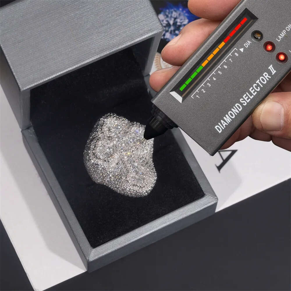 Rappers Style Tester Hip Hop Jewelry VVS Dia Iced Out Sterg Sier Cross Custom Moissanite Ring