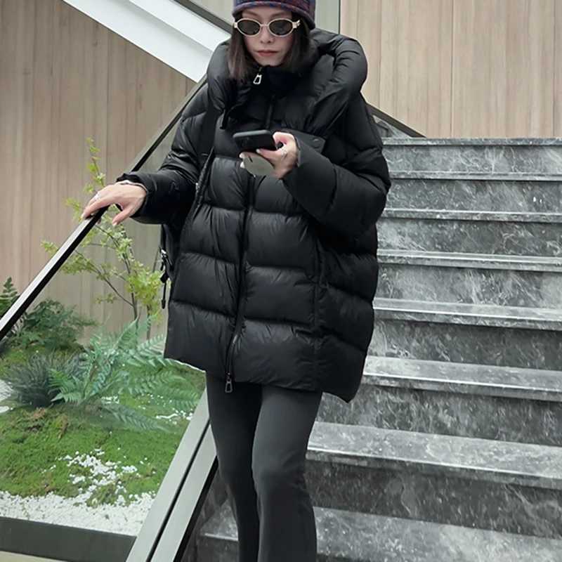 White Down Women Down Jacket 2025 Winter New Shaped Cloud Puffs Warm Hooded Hood Loose Women Down Jacket H712 W251016