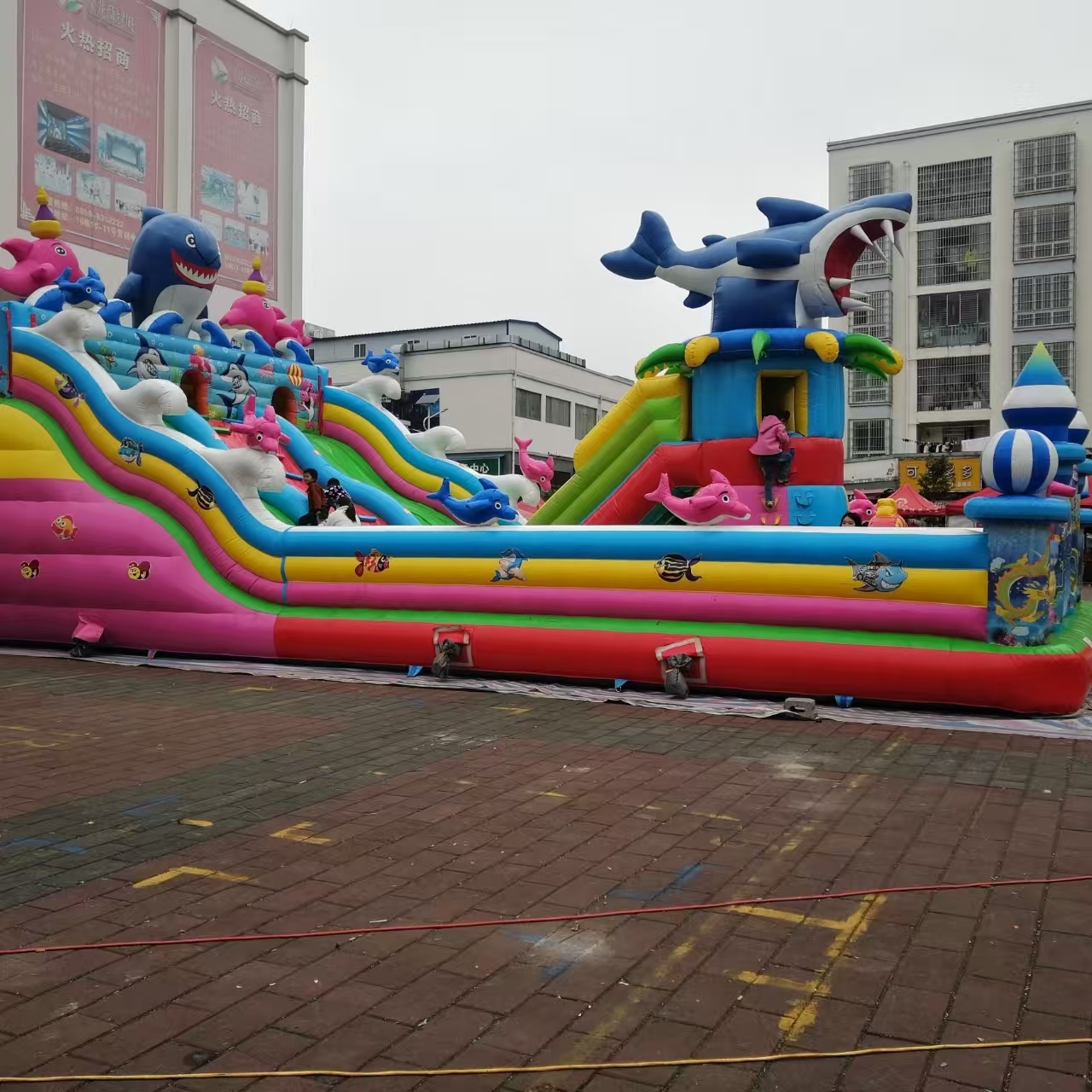 Theme-style inflatable slide Professionally customized inflatable slide