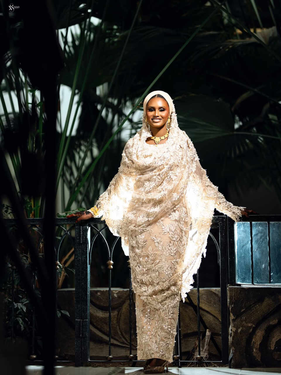 Arabic Style Wedding Dress High-Neck Bridal Gowns With Headscarf Dress Appliques 3D-Lace Vestina De Novia Plus Size Customized H252569