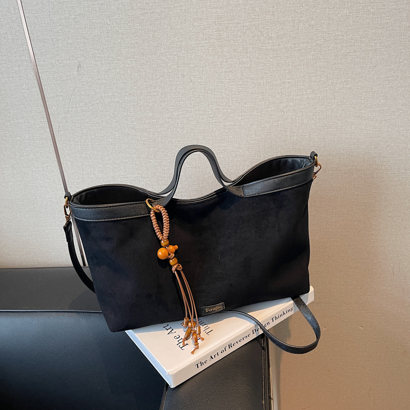 Autumn new fashionable student phone bag, large capacity, high-end, versatile, casual, simple, niche, shopping, commuting, women's shoulder backp