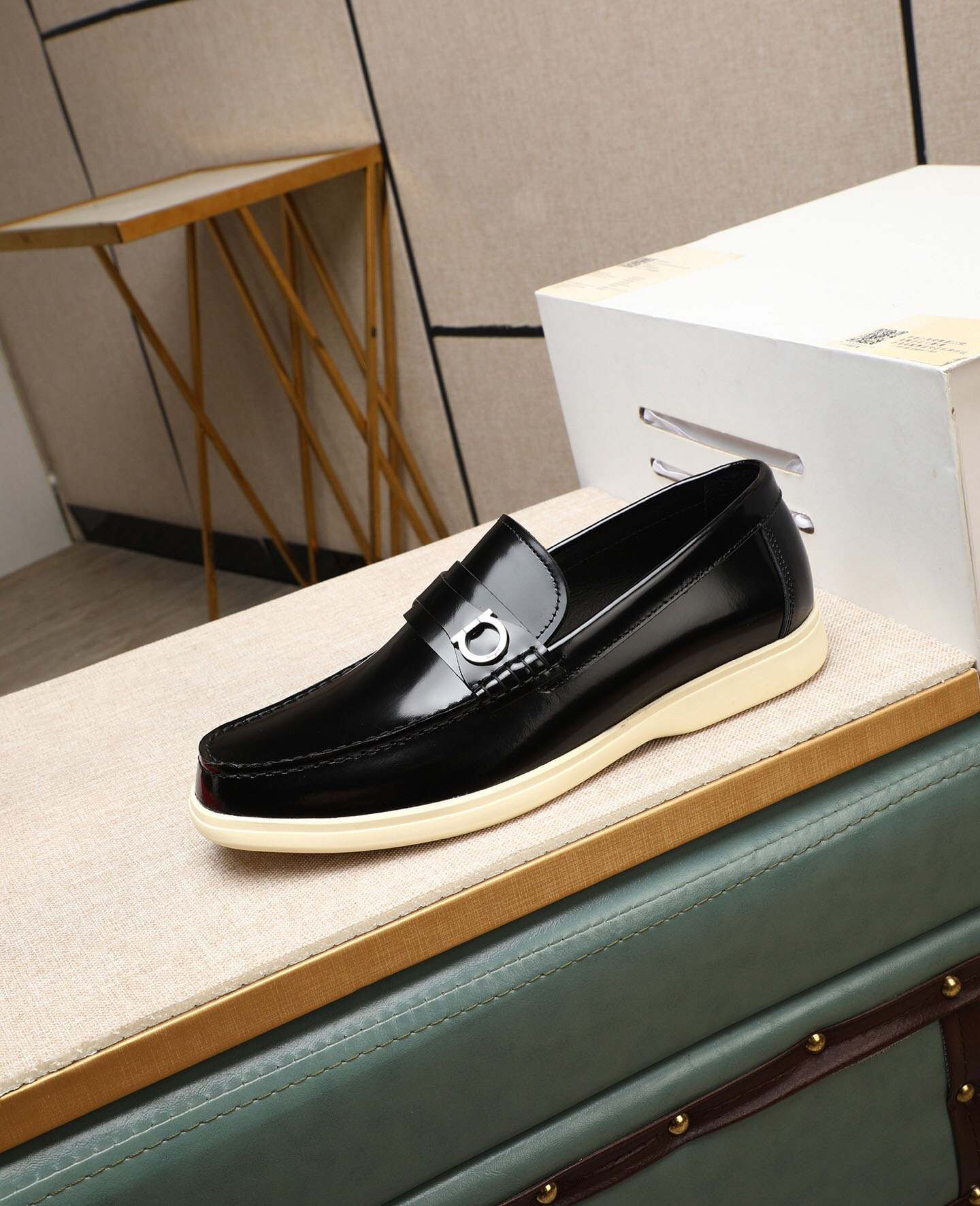 Men Dress Shoes Designer Fashion Business Flat Shoes Low Top Suede Oxfords Male Casual Moccasins Sneakers Size 38-46