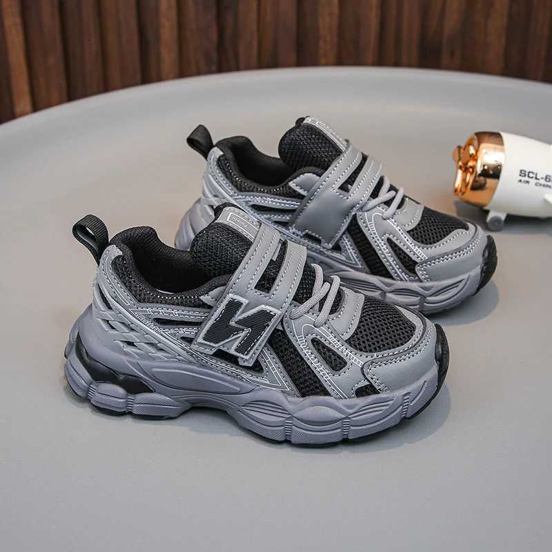 Childrens Thicksoled Sneakers Spring and Autumn Casual Girls and Boys Nonslip Softsoled Joker Breathable Mesh Walking ShoesT251017