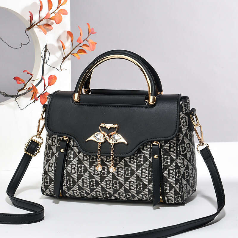 New Women's Fashionable and Stylish Handbag Light Luxury Printed Shoulder Crossbody Three-dimensional Small Fragrance Style Ladies Bag