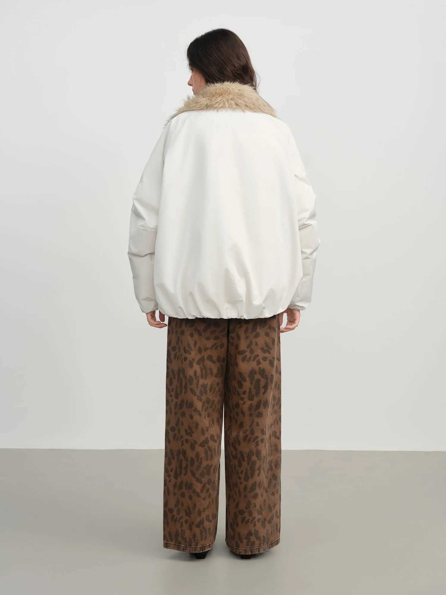 FSLE 2025 Winter Women Short Barn Style Jacket Oversized Utility Parka Coat Plush Fur Collar MultiPockets for Casual Comfort W251016