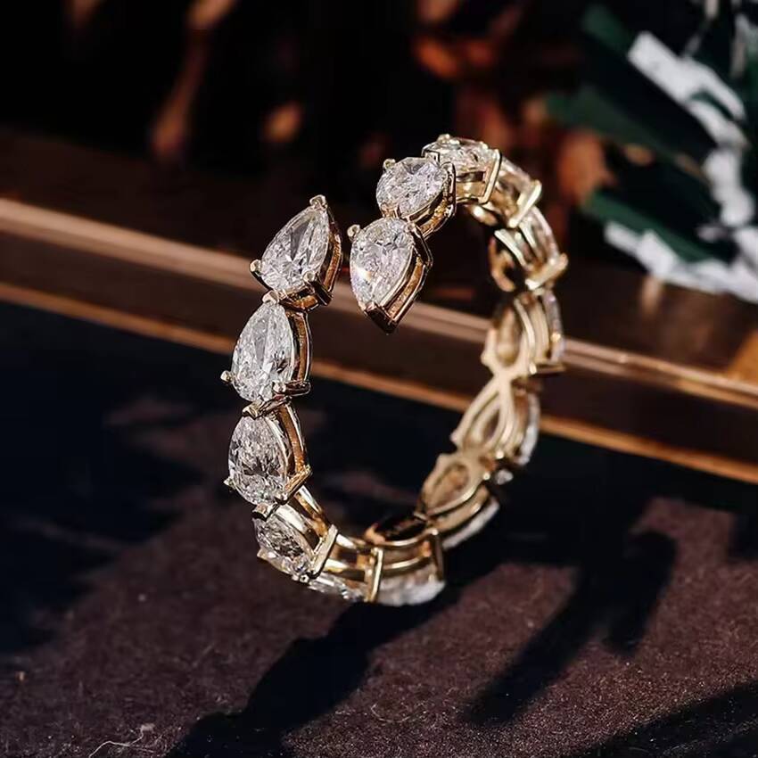 Speedin New Design Fashion Jewelry Rings 18K Yellow Gold VVS DEF Color Pear Cut Labgrown Diamond Ring