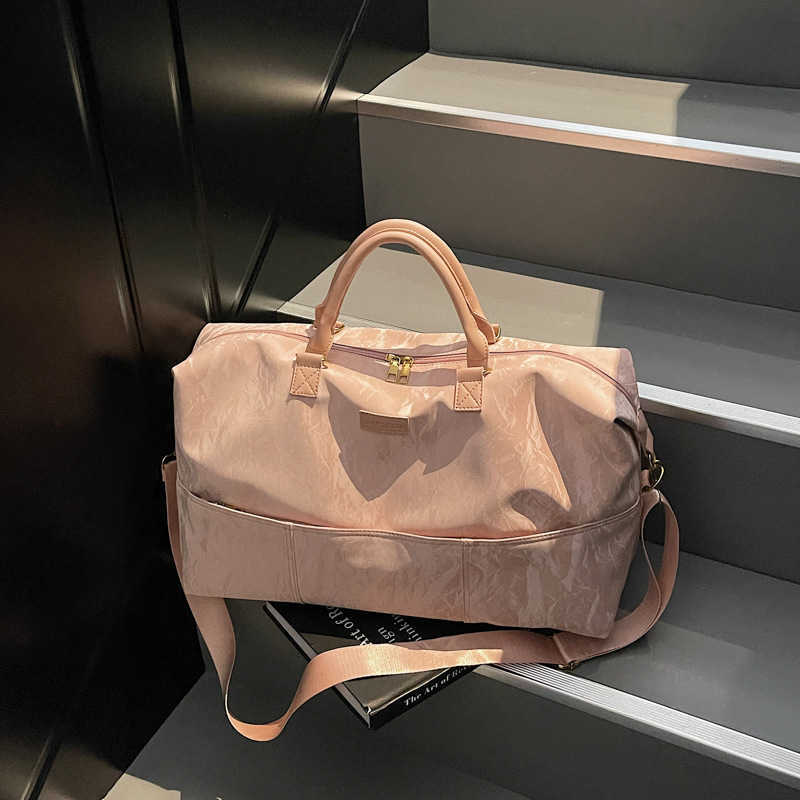 2025 New Simple Multifunctional Storage Travel Handbag for Girls Large Capacity Carry-on Luggage Bag 250415