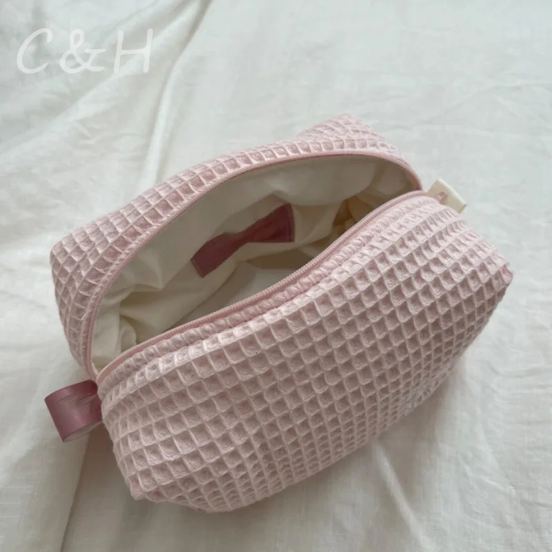 Custom Embroidery Name Cosmetic Bag Womens Corduroy Storage Bag Travel Wash Bag Personalized Birthday Gift Toiletry Bags251011