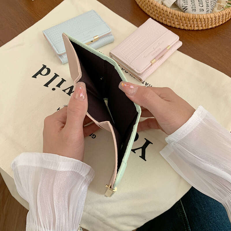 Short Women Wallet Leather fashion Storage Lock Buckle Coin Purse Mini casual PU Female Card Holder