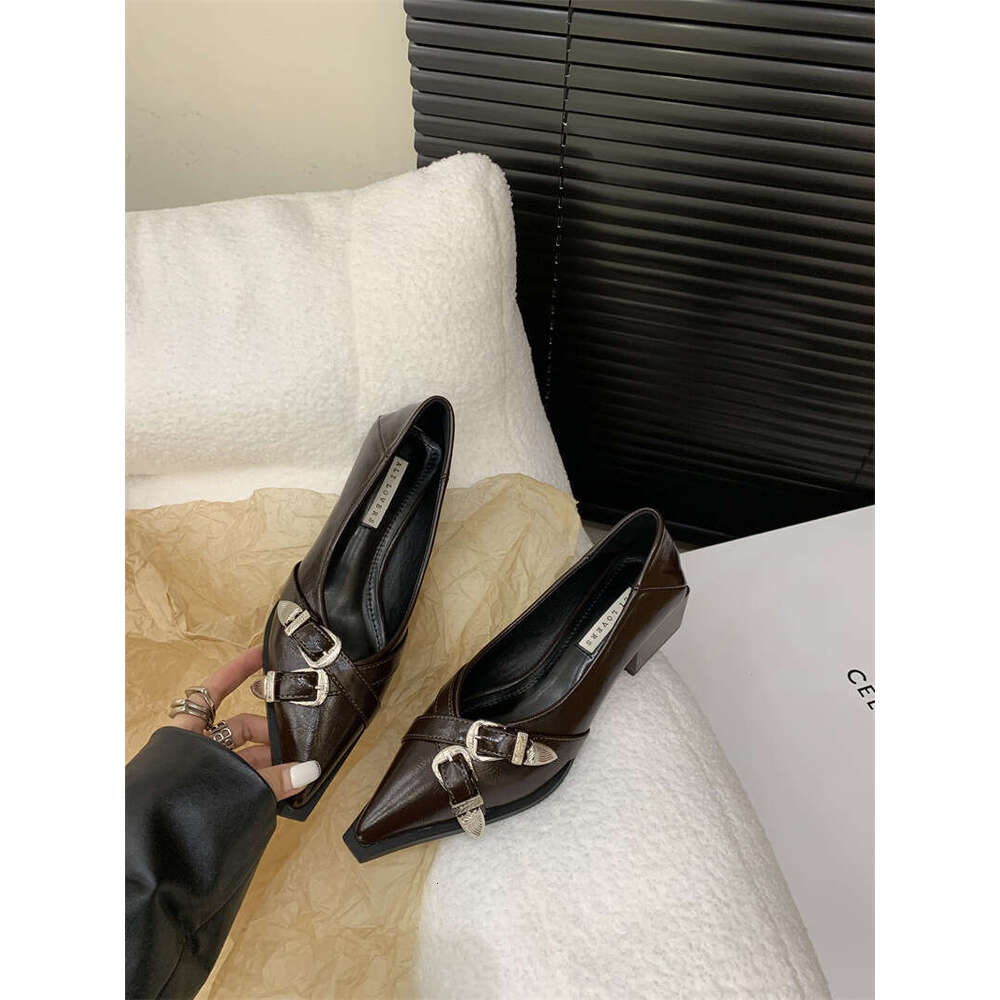 2025 Autumn New Women's Designer Shoe - French Style Black Leather Chunky Heel Single Shoes Casual Simple Shallow Mouth Pointed Toe Office Ready