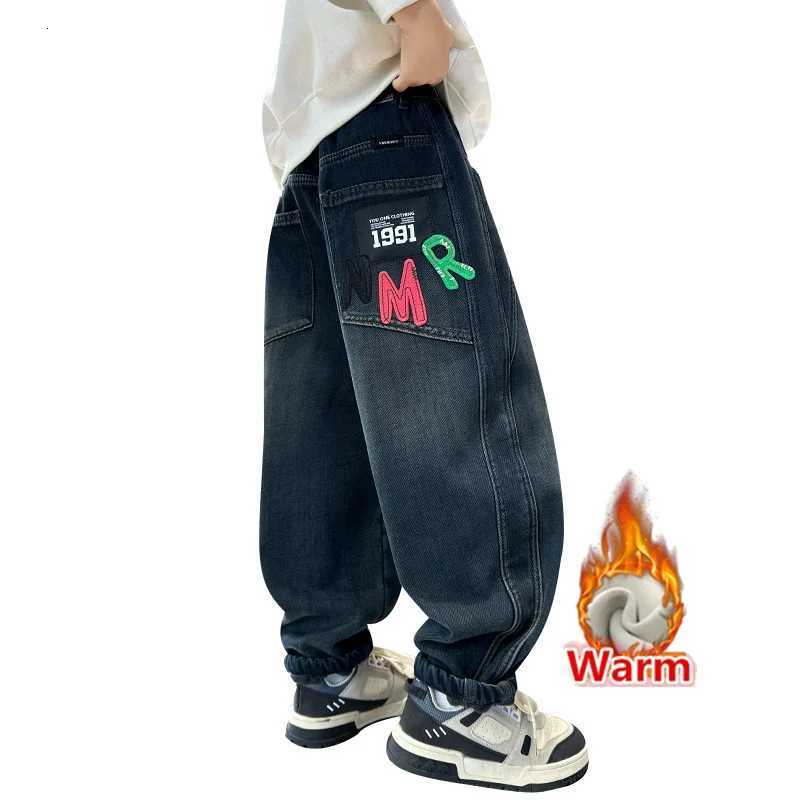 Kids Boys Winter Warm Streetwear Jeans With Letters Fashion Child Fleece Insulated Denim Pants For Teenagers 5 7 9 11 13 14 YearT251017