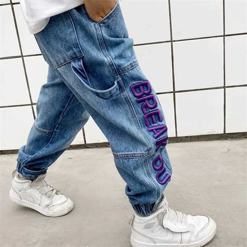 4 5 6 7 8 9 10 11 12 Years Childrens Clothing Hip hop Boys jeans Cowboy Kids Boys Jeans Blue Letter Embroidery Warm Denim pantsT251017