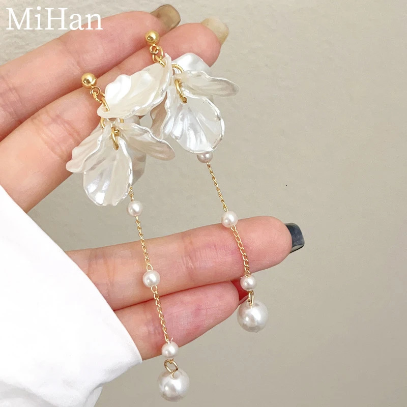 Modern Jewelry 925 Silver Needle Elegant Temperament Simulated pearl Tassel Earrings For Women Fashion Accessories Wholesale 251016