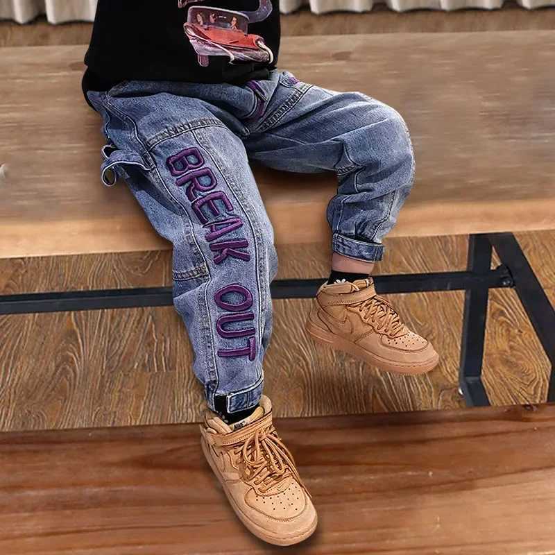 4 5 6 7 8 9 10 11 12 Years Childrens Clothing Hip hop Boys jeans Cowboy Kids Boys Jeans Blue Letter Embroidery Warm Denim pantsT251017