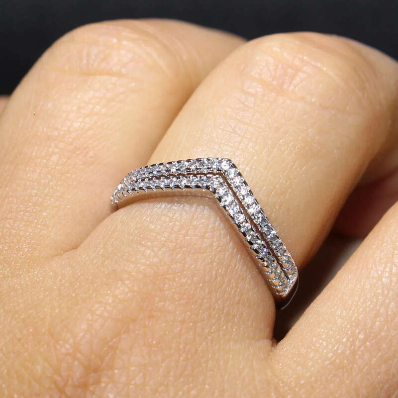 Double V Style Cute Jewelry Sterling Sier Pave White Sapphire CZ Dia Party New Female Wedding Band Ring For Lovers' Gift