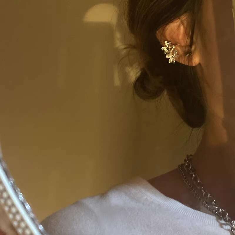 Korean Copper Flower Texture High-end French Non-pierced Clip Pure Sier Ear Cuff for Women